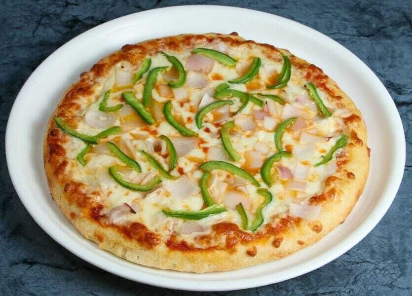Onion & Capsicum Pizza